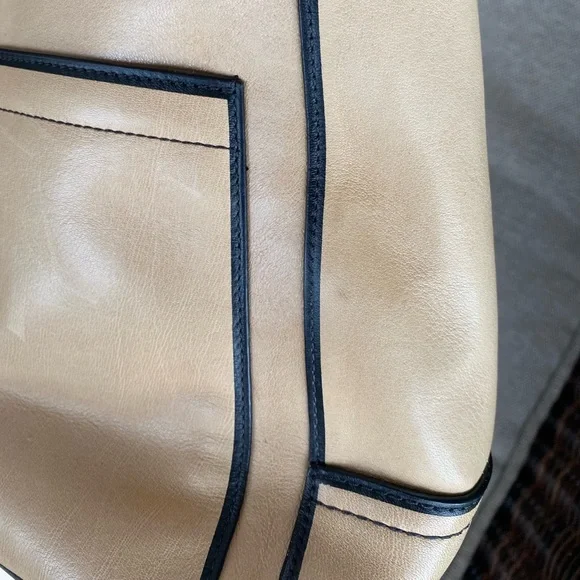 REED KRAKOFF Beige with Black Trimmed Leather "Boxer" Tote Bag. - Picture 15 of 16